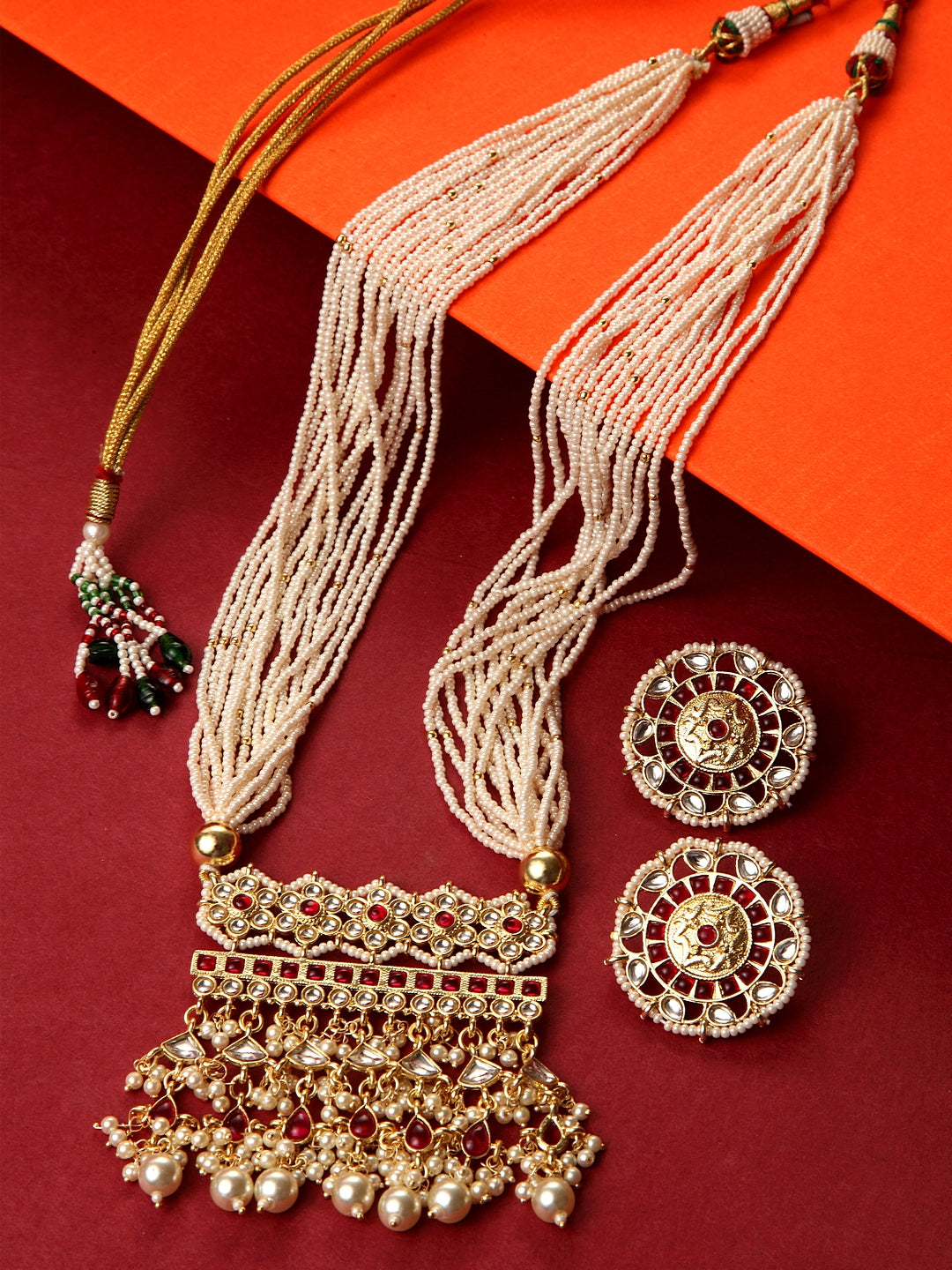 Taskh Creation Off-White Gold-Plated Handcrafted Kundan-Studded & Beaded Jewellery Set