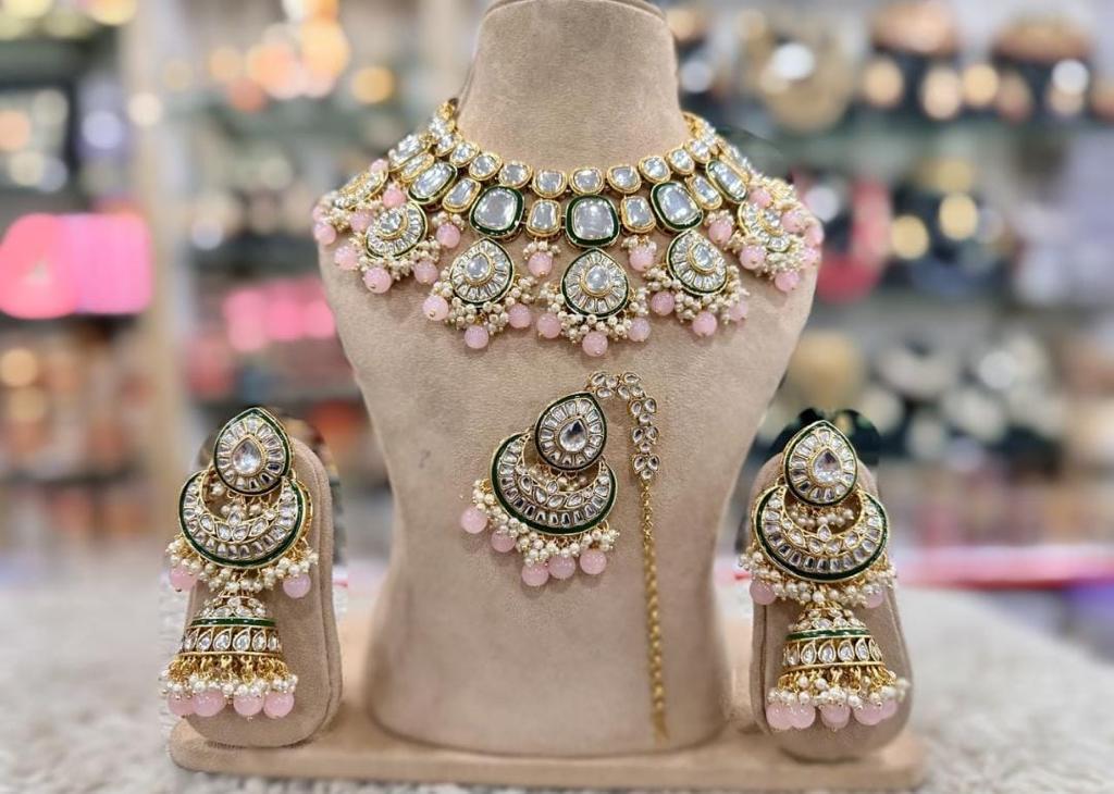 Taksh Creation Gold-Plated Kundan Bridal Jewellery Set